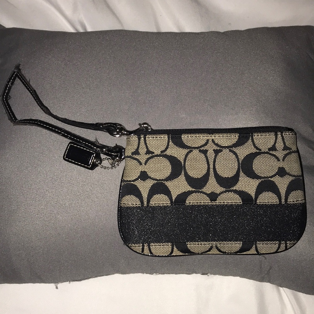 **COACH** Wristlet
